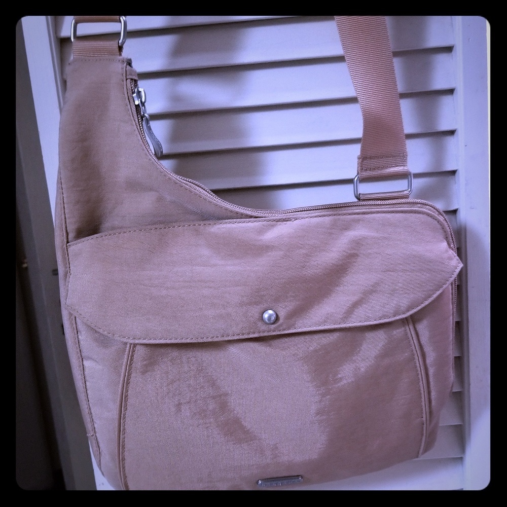 Baggallini International